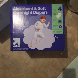 Up & Up Night Time Diapers Size 4 W Wipes