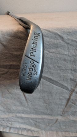 Pinemeadow Wedge Pitching Wedge 52° 6 Bounce RH Regular Flex Steel Shaft