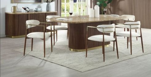 Brand New Arhaus Finely Dupe dining table in brown marble top with chairs