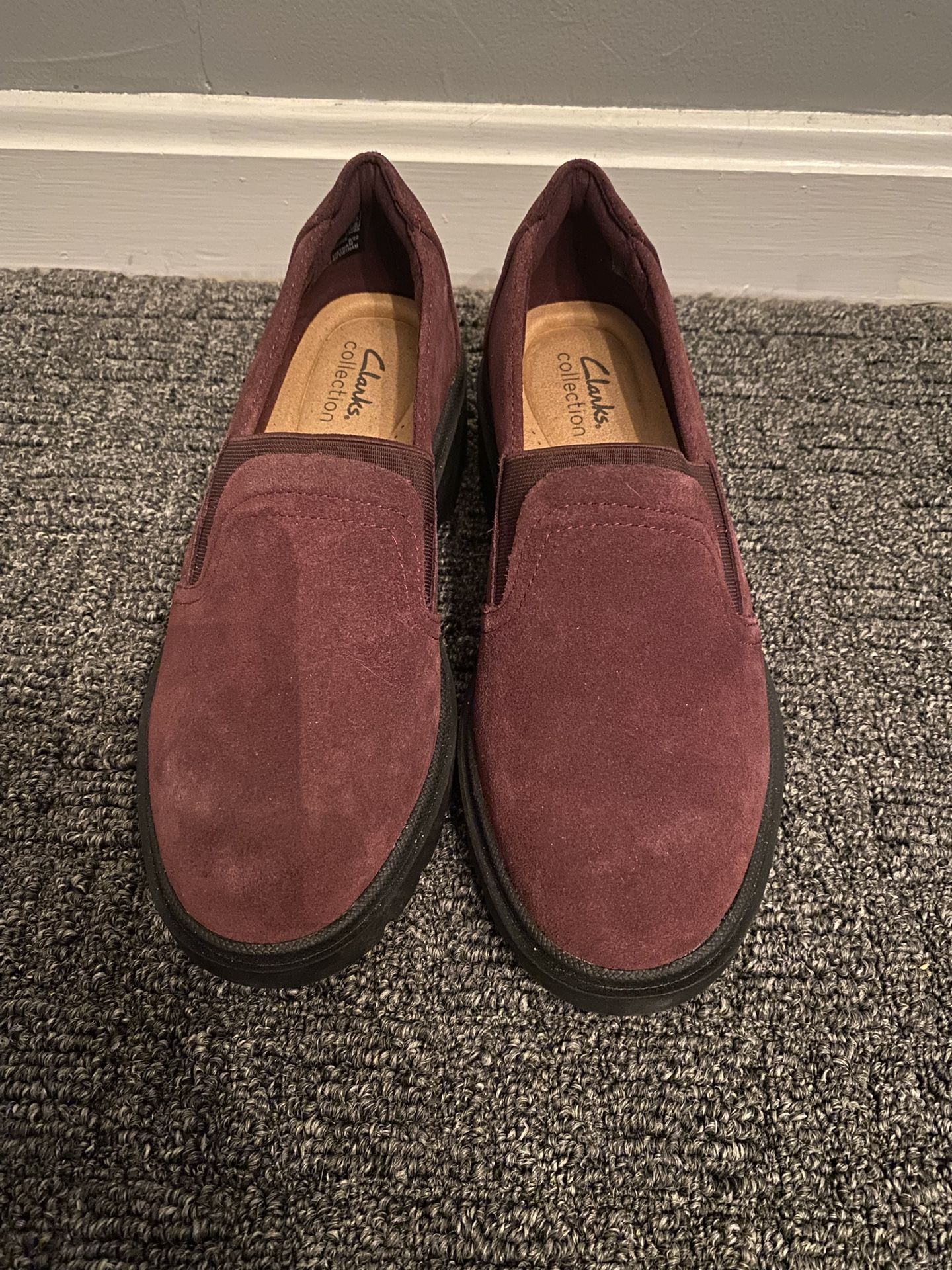 *New* Womens Size 6 Clarks