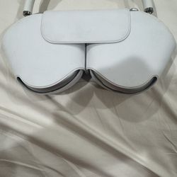 AirPods Pro Max
