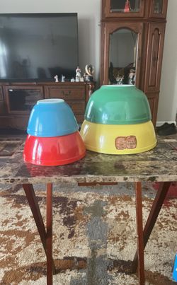 Vintage Pyrex Bowl With Stickers Primary Colors 