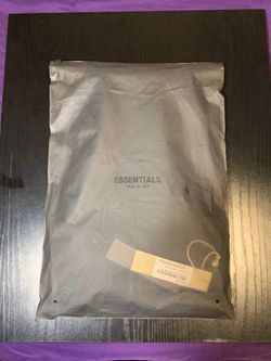 Essential shorts 1/1