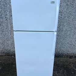 Refrigerator in excellent condition🧊