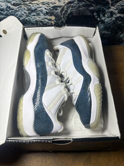 Air Jordan 11 Retro Low LE Navy Snakeskin 2019