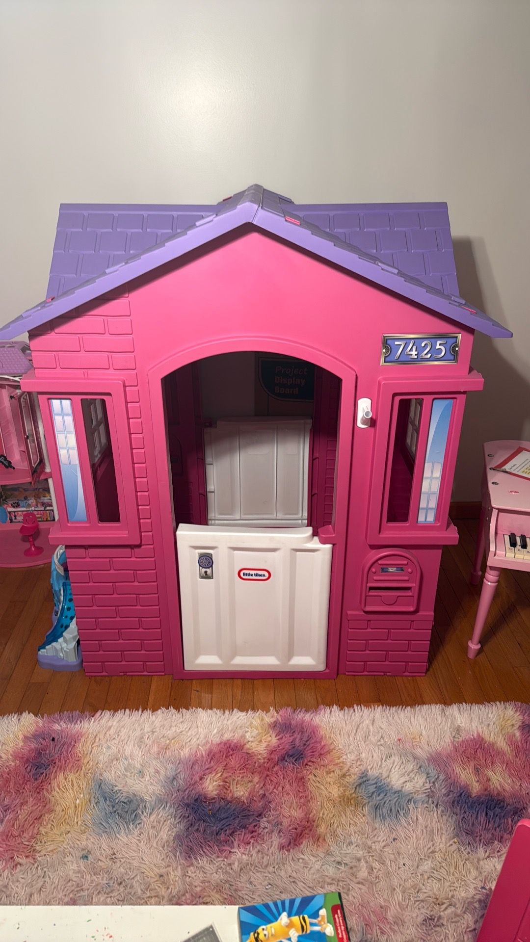 Little tikes doll house