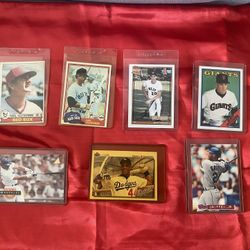 Lot of 7 baseball cards