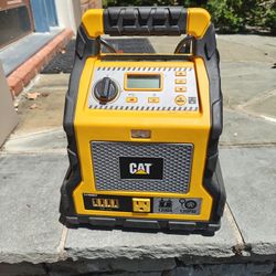 CAT 1200A Powerstation with 200W Inverter