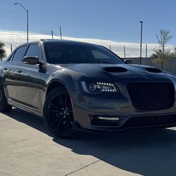 2018 Chrysler 300s