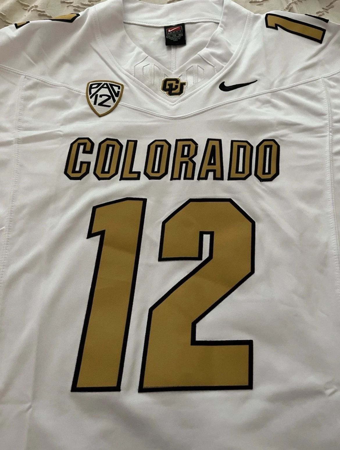 🔥🔥Travis Hunter Colorado Buffaloes White #12 Jersey (Stitched)🔥🔥