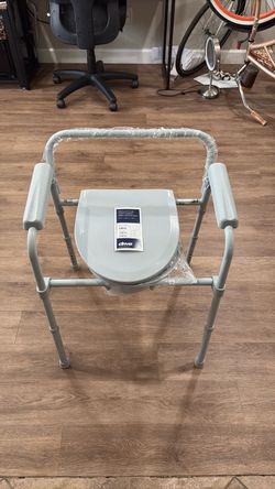 Bedside toilet for seniors