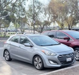 2015 Hyundai Elantra GT - clean title low miles