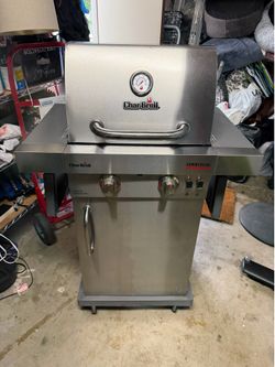Charbroil® Performance Series™ Amplifire™ 2-Burner Gas Grill, Stainless