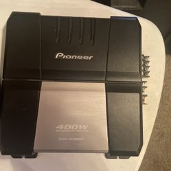 Pioneer Amplifier 400 Watts (GM-4300f