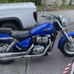 04 Suzuki Morada 800 cc saddlebags Bluetooth speakers 22,000 miles 2000