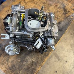 Toyota 22R Engine New Carb