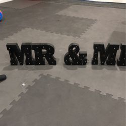 Mr And Mrs Light Up Sign