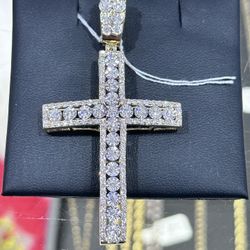 10kt Diamond Pendant 