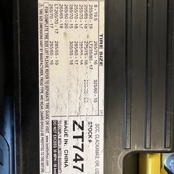 Car SUV Pick Up Cable Chains Never Used