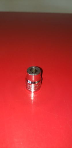 SNAP-ON TOOLS  # A137.                                        Shock Absorber 3/8" Drive  Socket 