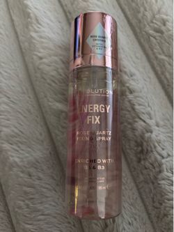 NEW REVOLUTION ENERGY FIX ROSE QUARTZ MAKEUP SETTING FIX SPRAY $7!!