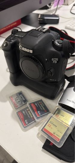 Canon 7d mkii with camera grip and extras