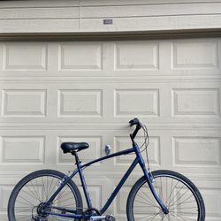 Giant Cypress Hybrid Bike – 700c – 7-Speed – Large Frame Bicycle