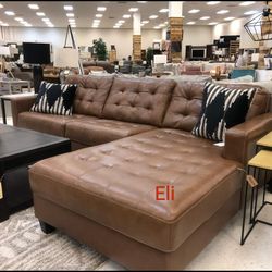 Brown Leather Sectional, Seccional, Couch/ Living Room 