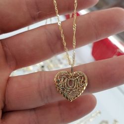 Gold Mom Pendant With 22 Inch Chain 