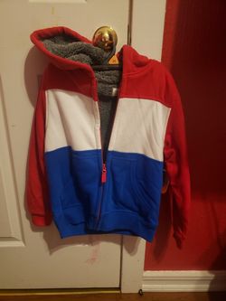 NEW BOYS SWEATER SIZE M- 8