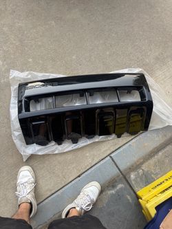 Ford Escape Front Grille Black brand new