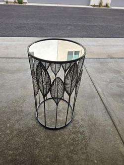 Modern Round Accent Table with Mirror Top