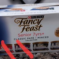 Fancy Feast Senior Wet Cat Food