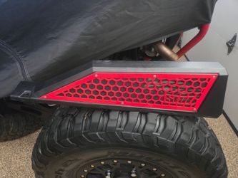 2021 Polaris Turbo S  Left Hand Frog Skinz Bezel Assembly, Part (contact info removed).
Used but like brand new, has a nice riveted on Red cover by SD