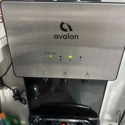 Avalon Bottom Loading Self-Cleaning Water Cooler 