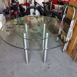 Dining Room Table...FREE