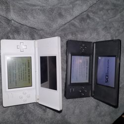 2 Nintendo DS Lite damaged open to offers