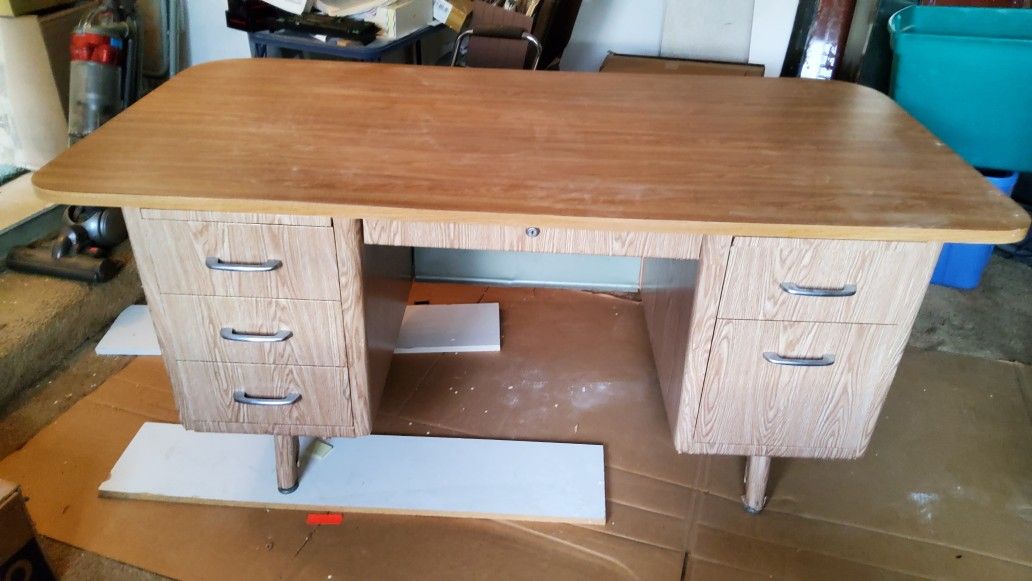 Heavy Duty Steel Desk for workbench