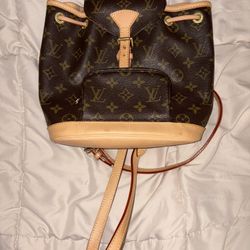 Louis Vuitton Monogram Canvas Montsouris PM