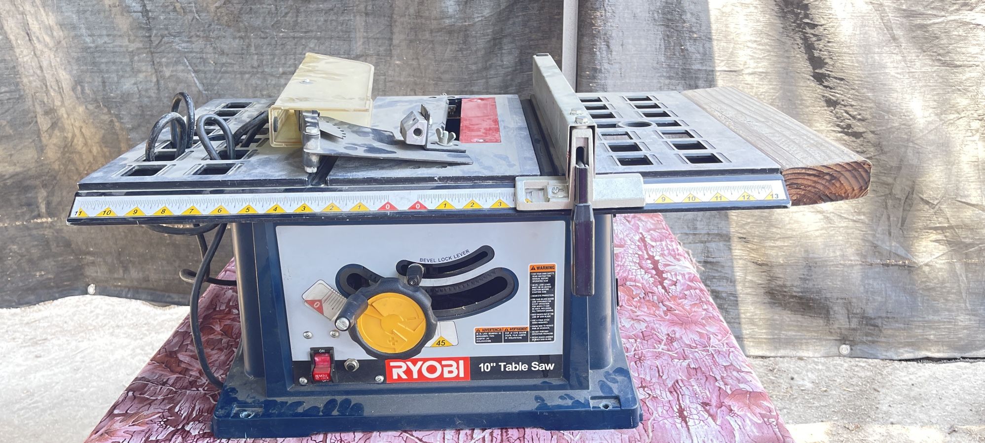 Ryobi 10” Table Saw BTS10 125 V