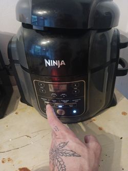 Ninja Air Fryer/pressure Cooker