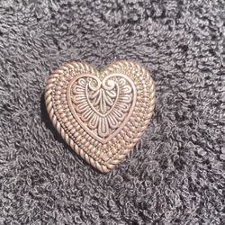 The Vintage Brooch Open work Heart