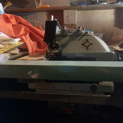 Commercial Surger Sewing Machine
