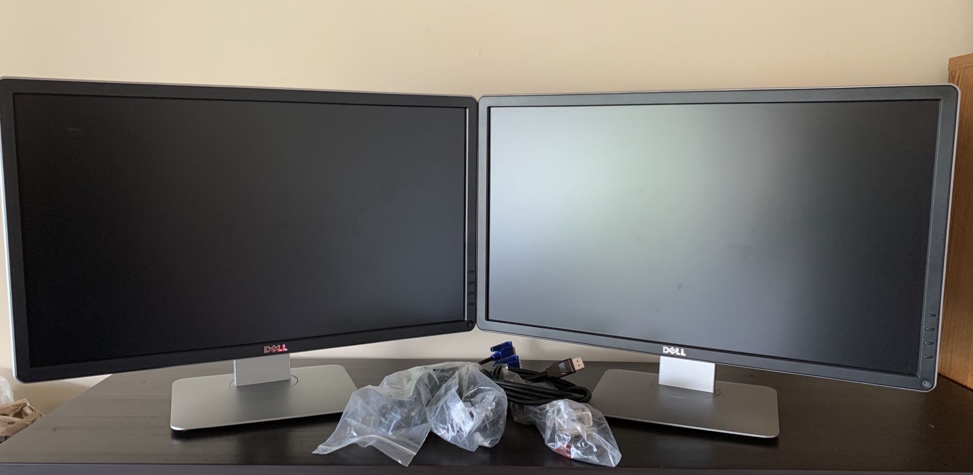 Matched pair of Professional Dell Computer Monitor P2314Ht 1920 x 1080 Resolution 23" WideScreen LCD Display