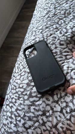iPhone 12 Pro Max otter box