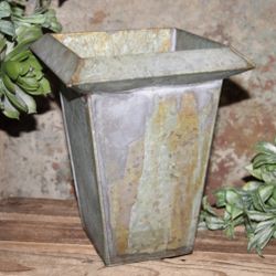 NEW Large Shabby Aged & Weathered Farmhouse Metal Planter Pot