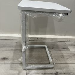 Metal C Shape Side Table, Outdoor/Indoor Small End Table New! 