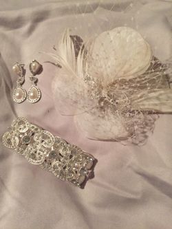 Wedding accessories - Ivory