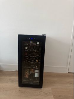 Staigis 18 bottle wine fridge