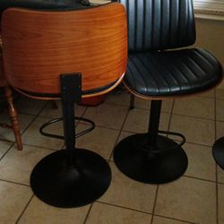 2 Bar Stools Adjustable 